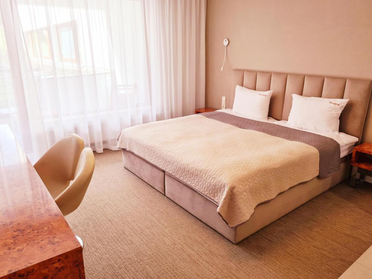 Apartament Royal Tulip 코워브제크 외부 사진